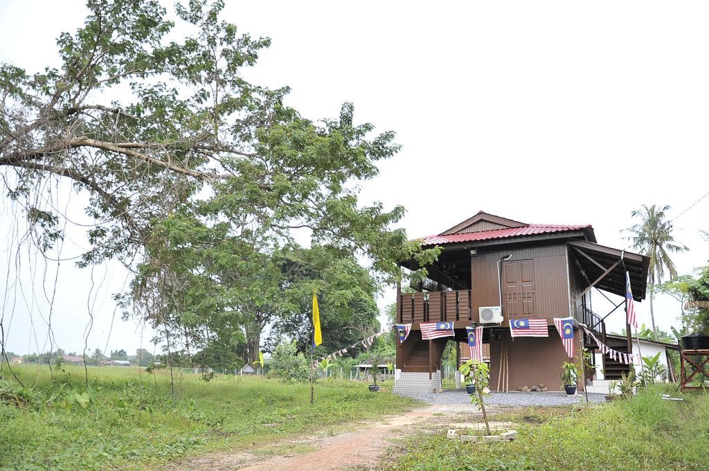 Kejora Homestay Kangar Esterno foto