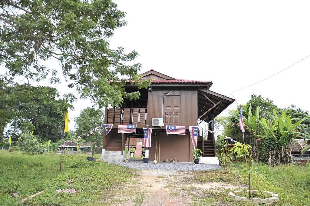 Kejora Homestay Kangar Esterno foto